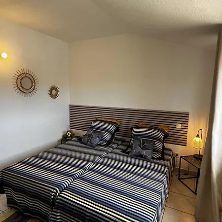 Pavillon T3 Climatise Avec Terrasse Et Parking Prive A - Fr-1-696-91 * Canet-en-Roussillon