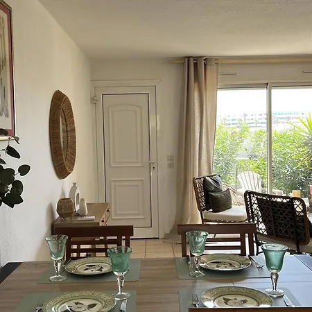 Pavillon T3 Climatise Avec Terrasse Et Parking Prive A - Fr-1-696-91 Lejlighed *